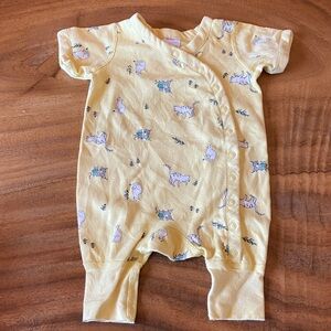 Hanna Andersson Yellow Animal Print Footie